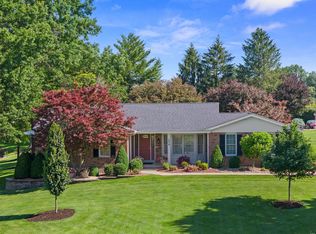 1059 Hackmann Rd, Saint Paul, MO 63366