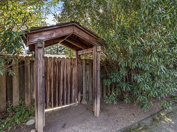 2nd image of 8058 Orange Ave