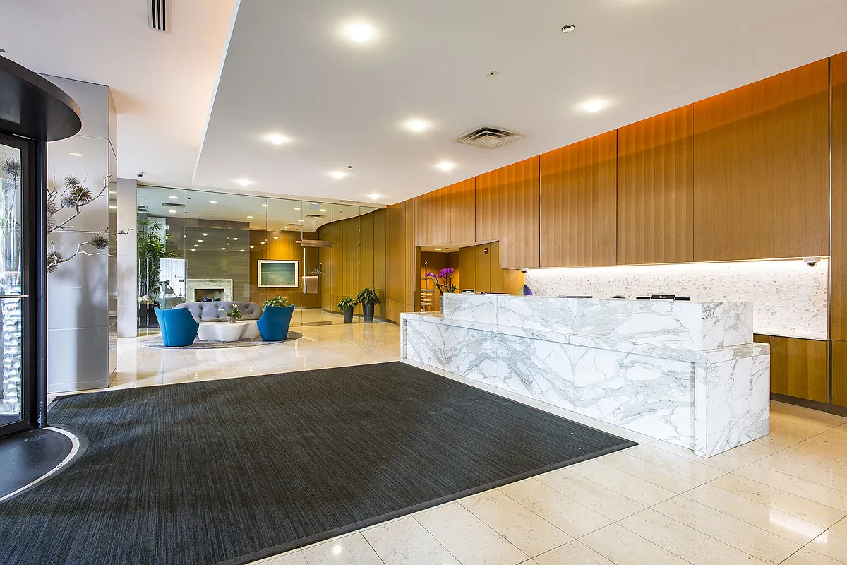 Building Photo - Aqua at Lakeshore East