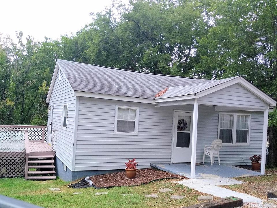 1st image of 1106 McCall Ln