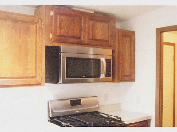 4th image of 459 Kirkwood Dr