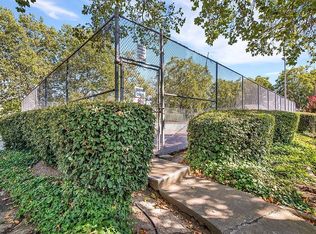 1702 Glenbrook Dr APT E, Santa Rosa, CA 95401