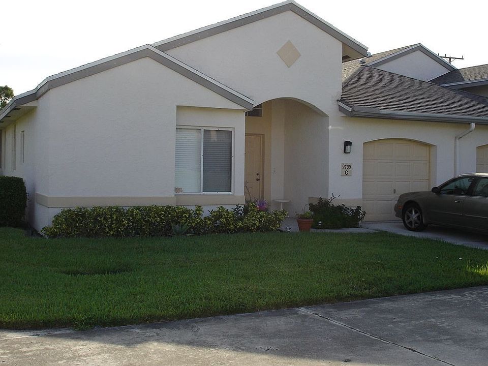 3 Bedroom Villa/Garage