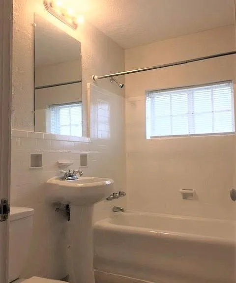 680 Florida Ave #1 — Photo 7