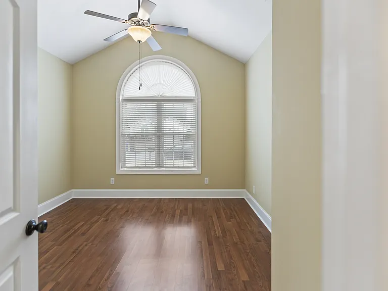 1624 Brook Hollow Dr #1-B — Photo 18