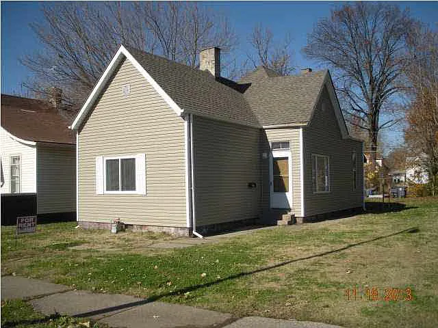 636 Taylor Ave photo 1