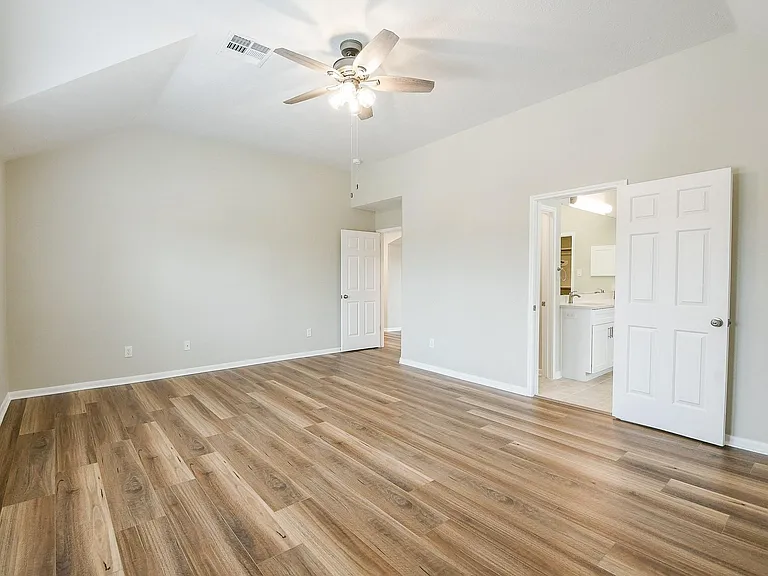 815 Robins Way — Photo 22