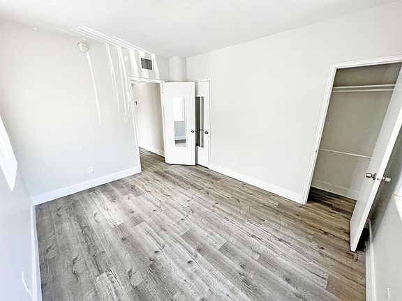 5th image of 701 NE 16th Ave #7