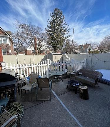5th image of 185 Sterling Avenue # Fl 2nd