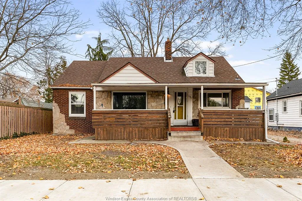 146 Askin Ave photo 1