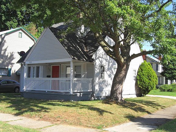 2nd image of 725 Griggs St SE