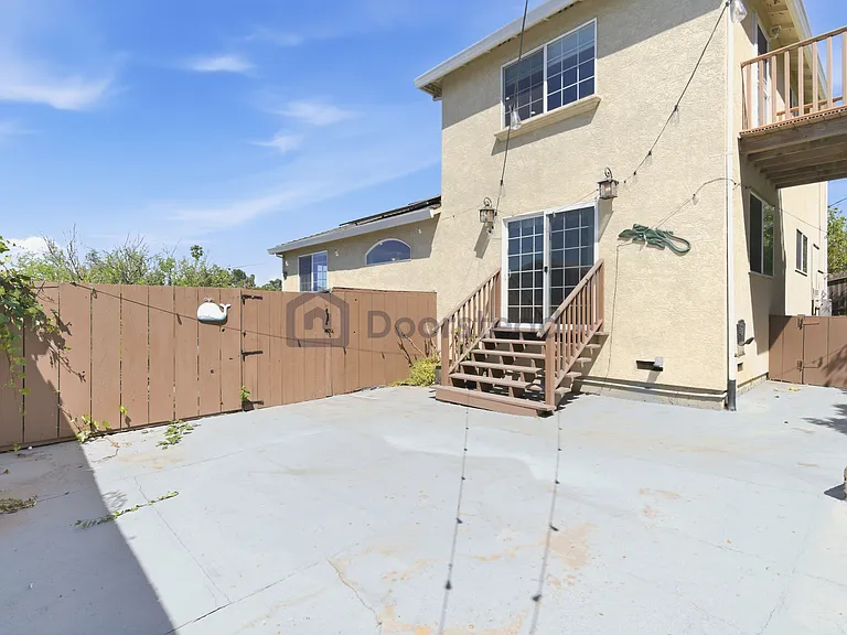 1429 Magazine St — Photo 35