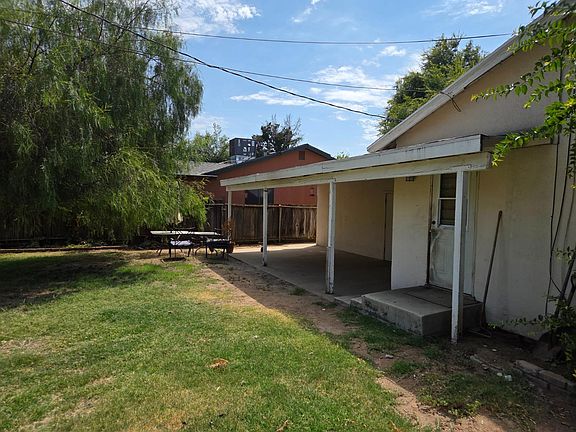 4th image of 1423 S Whitney Ave