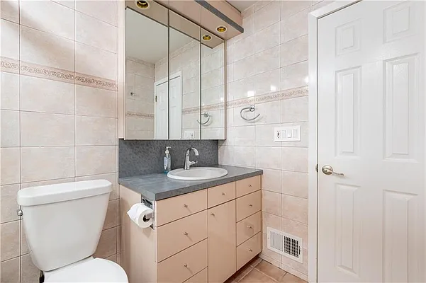 Sold by Remax Edge | media 34