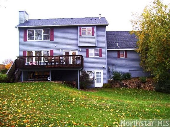 2nd image of 1901 Great Oaks Dr