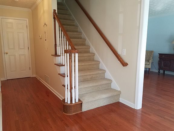 4th image of 1300 Providence Dr