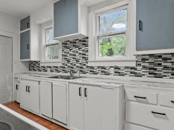 fort-wayne-indiana-73138904 picture