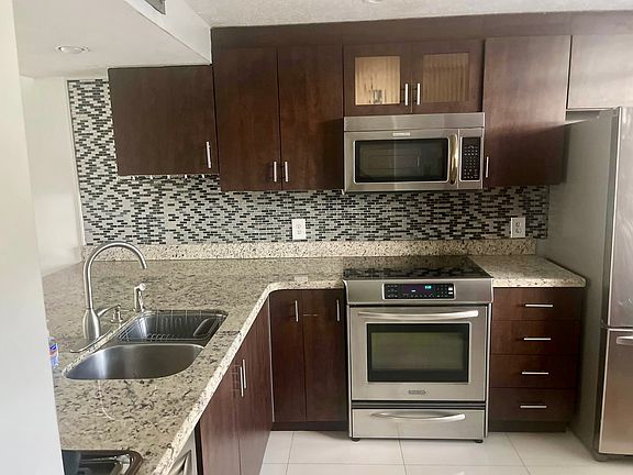2nd image of 1703 Whitehall Dr APT 203