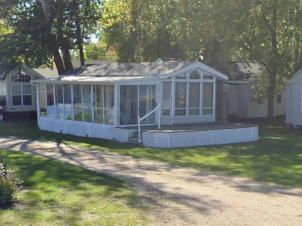 1234 E Lake St, Osakis, MN 56360