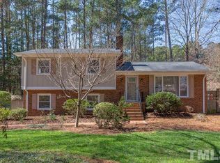 418 Tinkerbell Rd, Chapel Hill, NC 27517