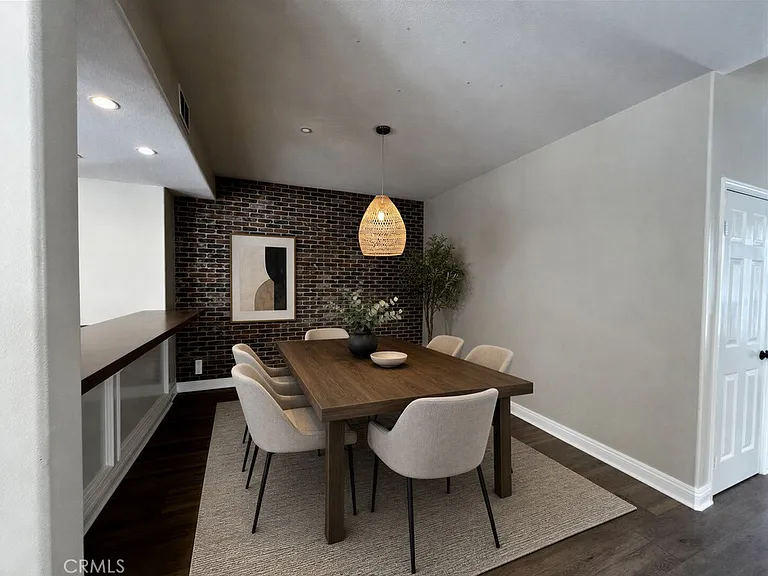50 Lyon Rdg — Photo 11
