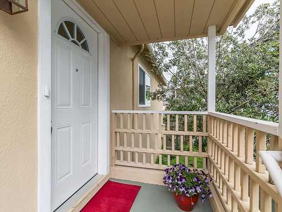 2nd image of 5030 Palmetto Ave