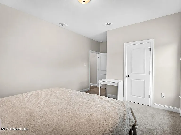 14248 Cygnet Cv — Photo 31