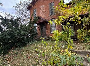 406 S Martin St, Ligonier, IN 46767