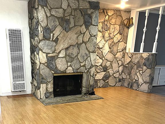 4th image of 10913 Hoback St