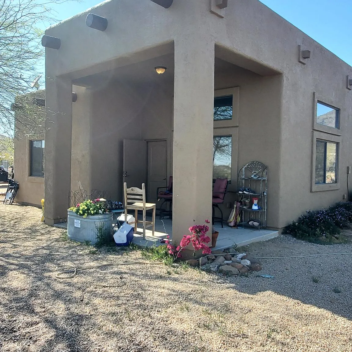 2 bed, 1000 sqft, $2,200 — Photo 2