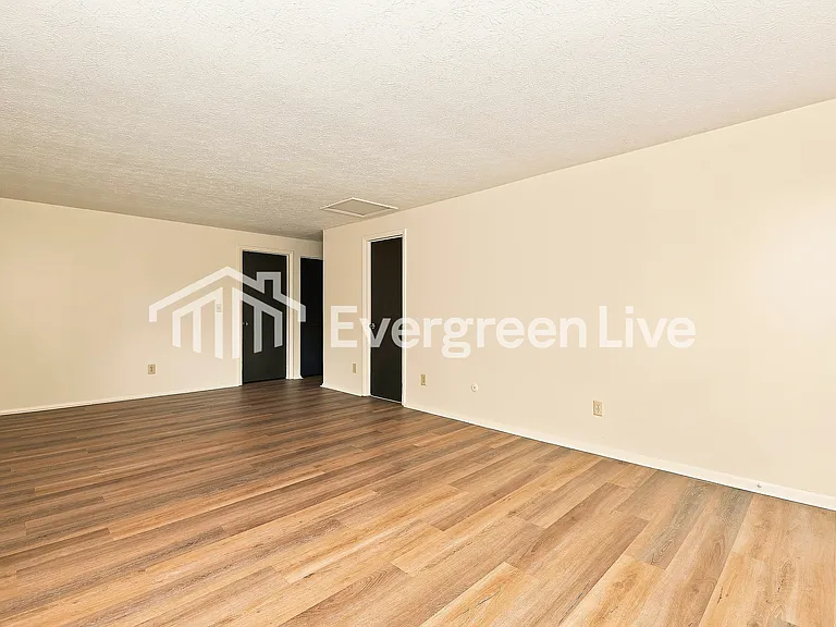 8127 Mount Charles Dr — Photo 13