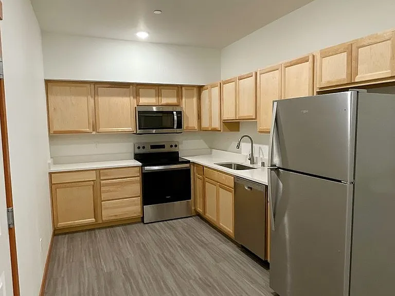 1205 N Garden St — Photo 3