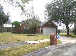 108 Bay Creek Ct, Dickinson, TX 77539