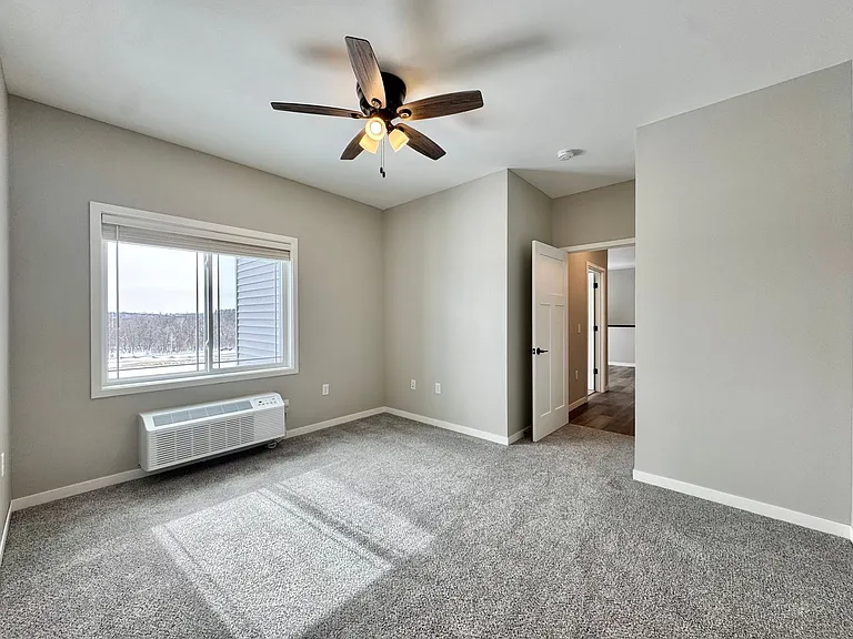 Latitude 45 — Photo 34