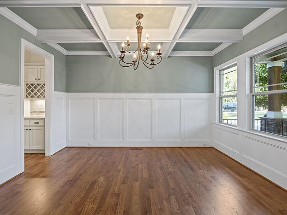 5th image of 6209 Blanche Dr