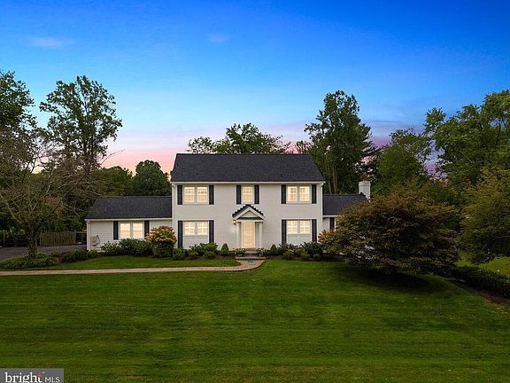 2nd image of 3808 King William Dr