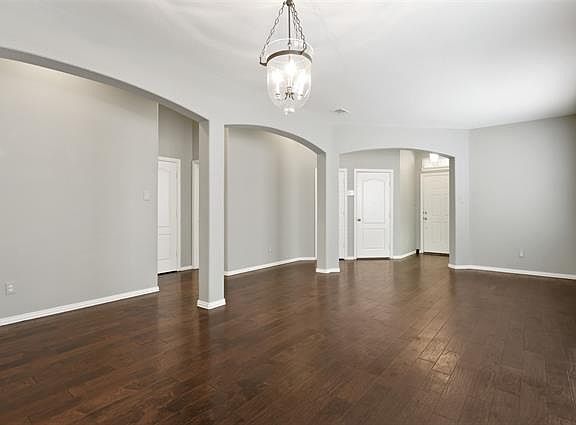 4th image of 350 Marshall Way