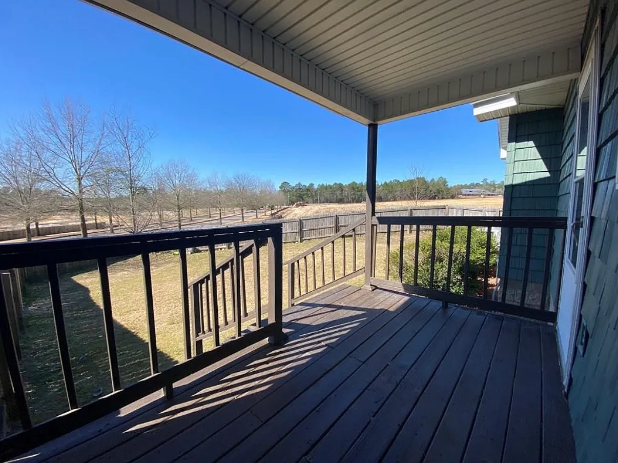 Village West Lane Town House — Photo 4