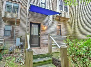 130 E Longview St APT R, Chapel Hill, NC 27516