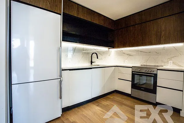 Rented by EXR | media 5