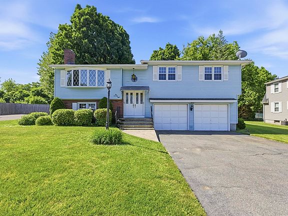 3rd image of 78 Briarwood Ave