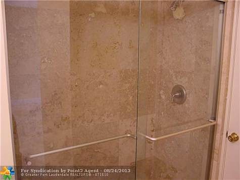 5th image of 2424 SE 17th St APT B111