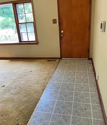 2nd image of 10219 Coburg Lands Dr