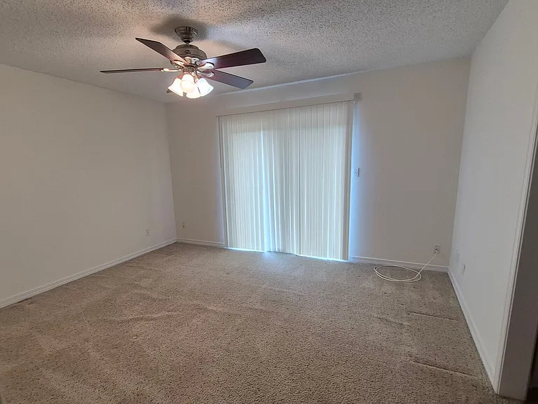 7884 Bay Meadows Dr — Photo 6