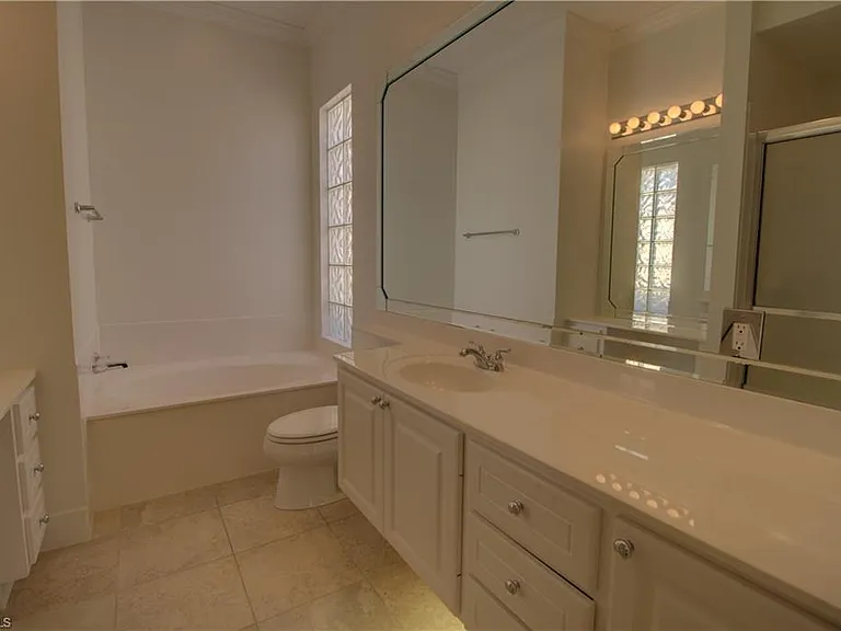 7681 Sicilia Ct — Photo 18