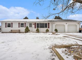 69705 Eisenhower Rd, Sturgis, MI 49091