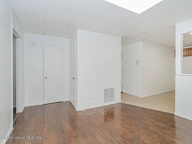 1255 Bay St #1 — Photo 31