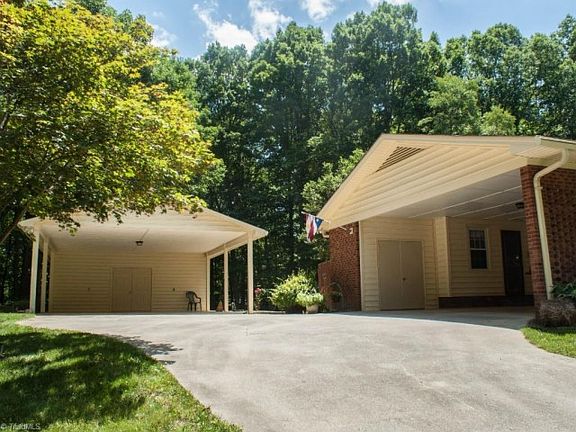 2nd image of 336 Lee Ave