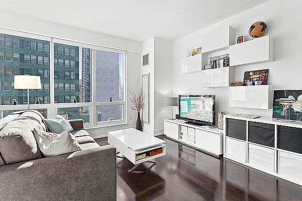 1st image of 350 W 42nd St APT 25J