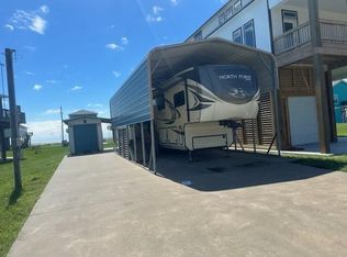 1820 Pompano Ln, Crystal Beach, TX 77650